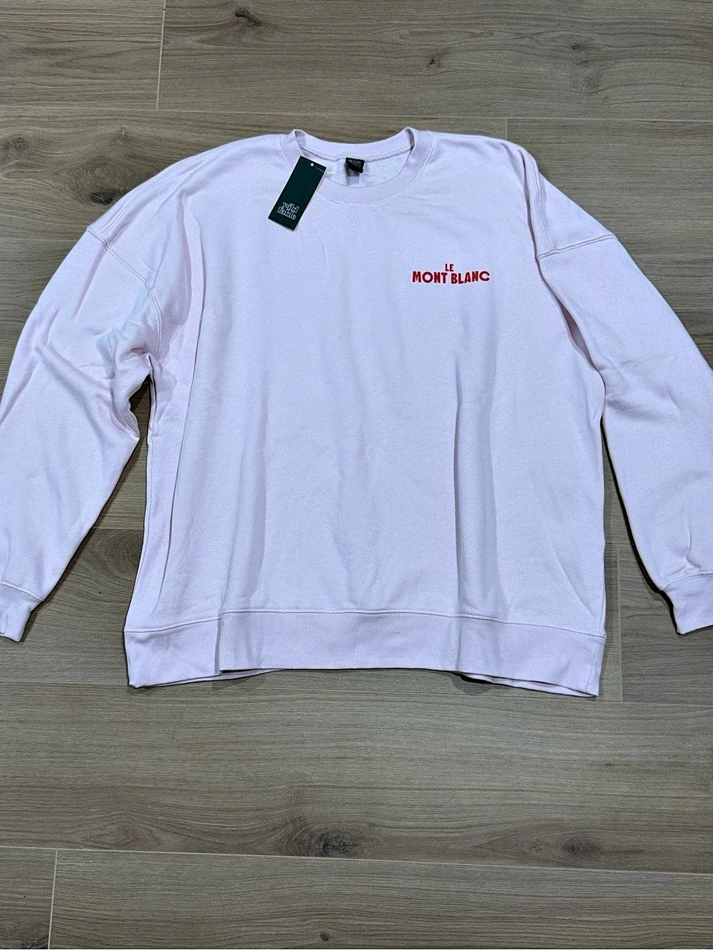 Wild Fable Le Mont Blanc Graphic Sweatshirt in Pink Size Large NWT